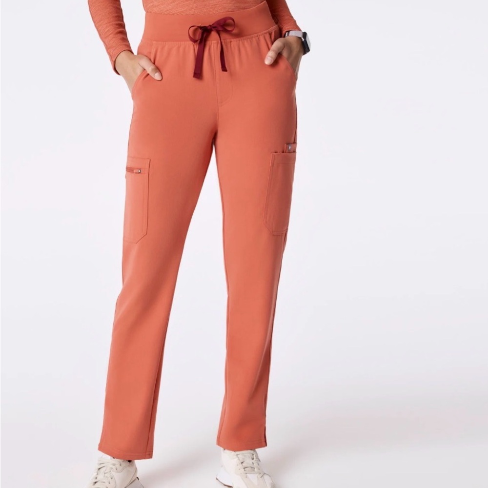 NWT FIGS Yola skinny scrub pants size XS petite